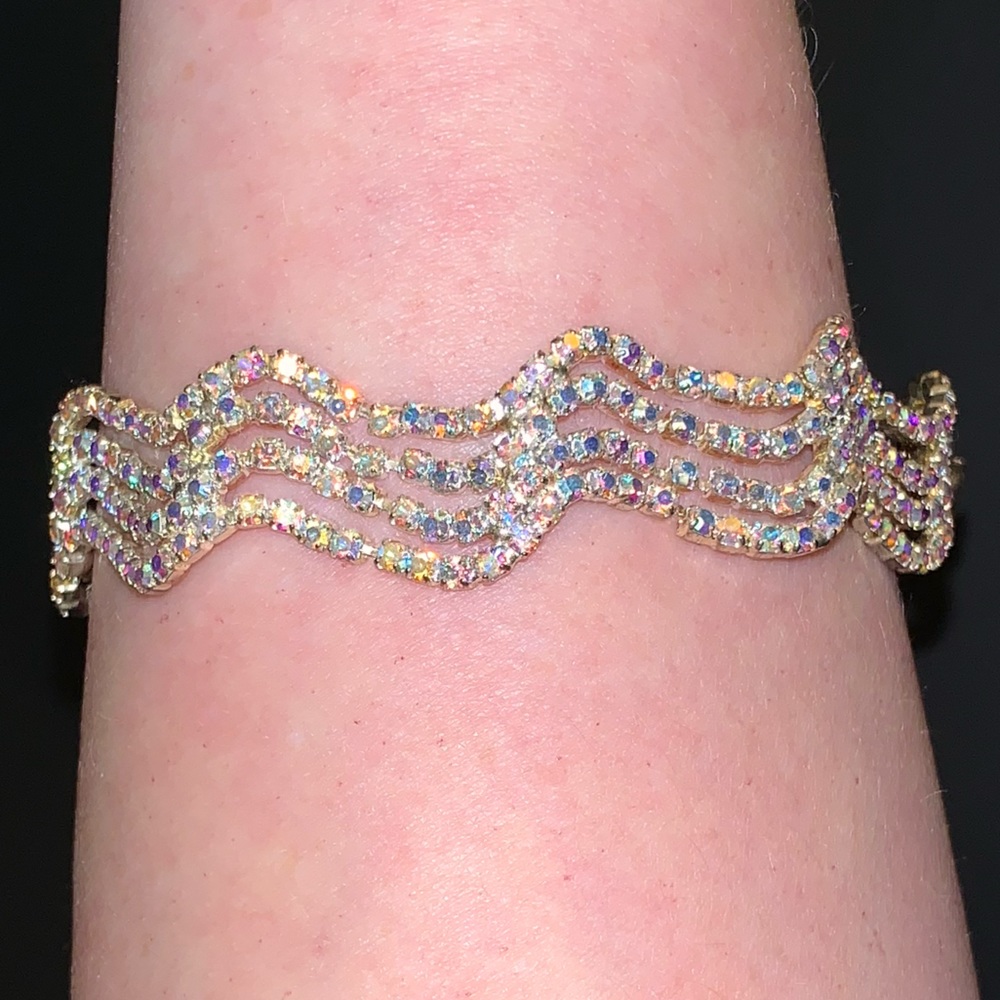 Aurora Borealis Wavy Bracelet
